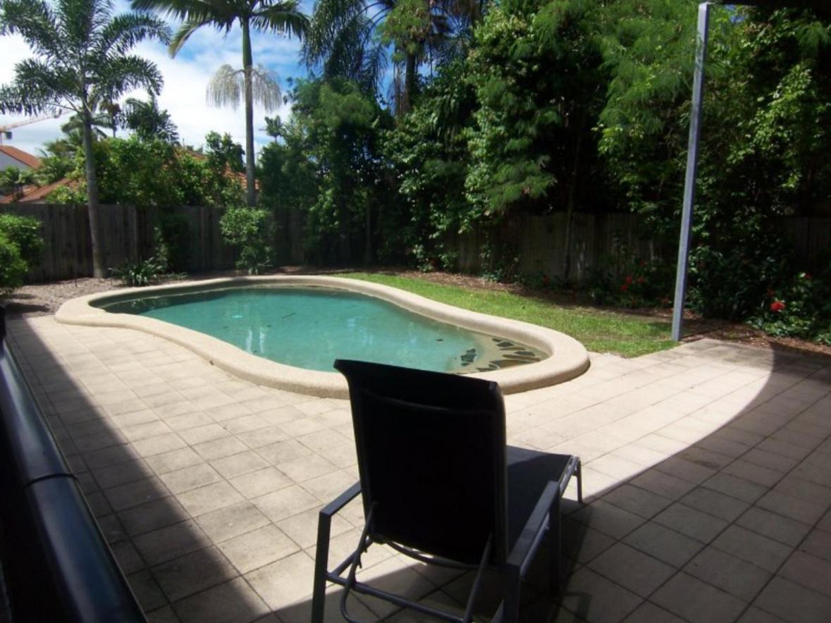 Oceanbreeze Apartment In Cairns North Exterior photo