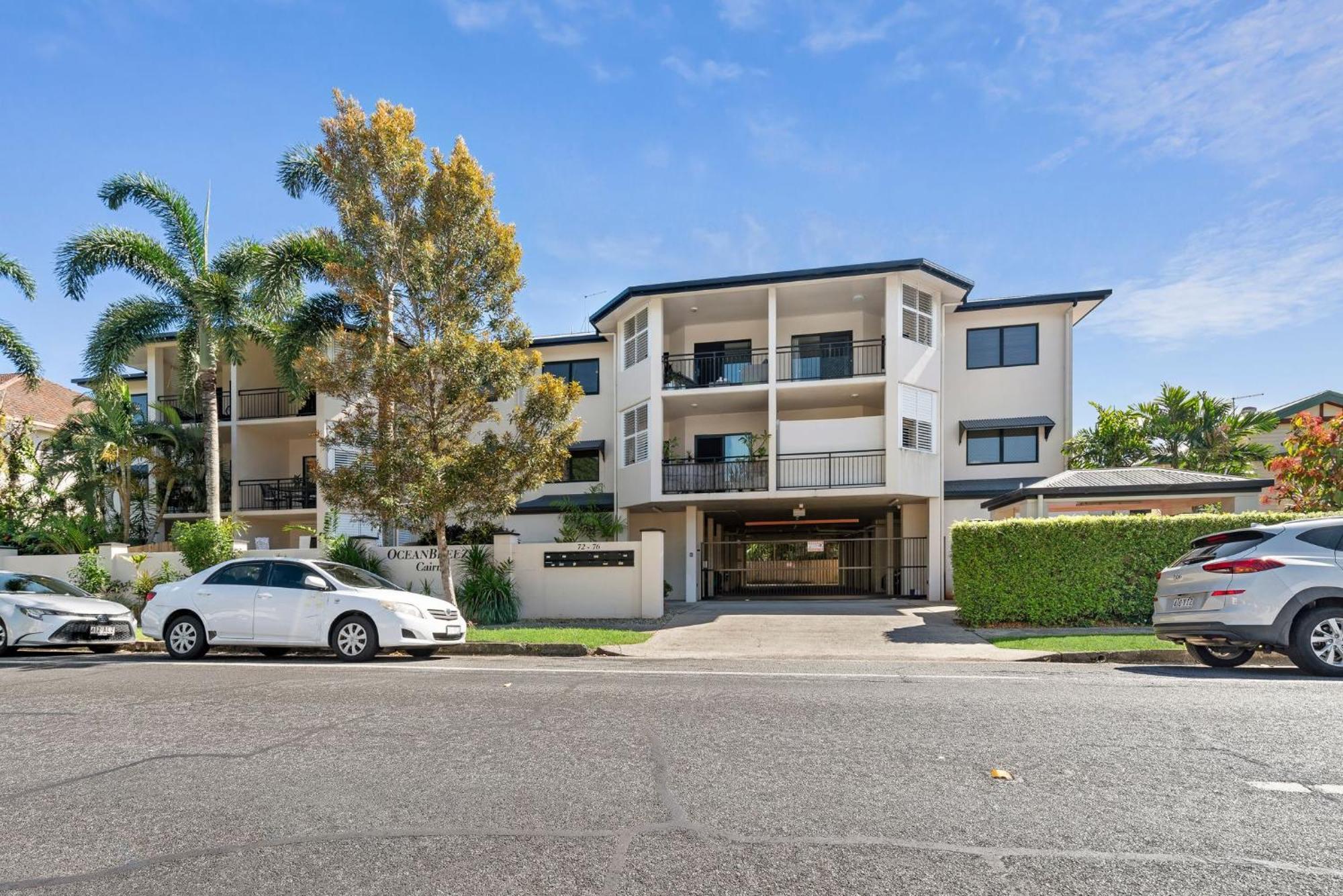 Oceanbreeze Apartment In Cairns North Exterior photo